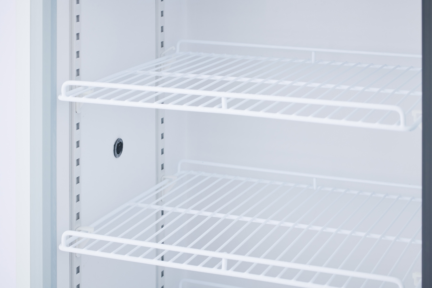 Pinnacle LabPLUS Freezer 300L - Image 4