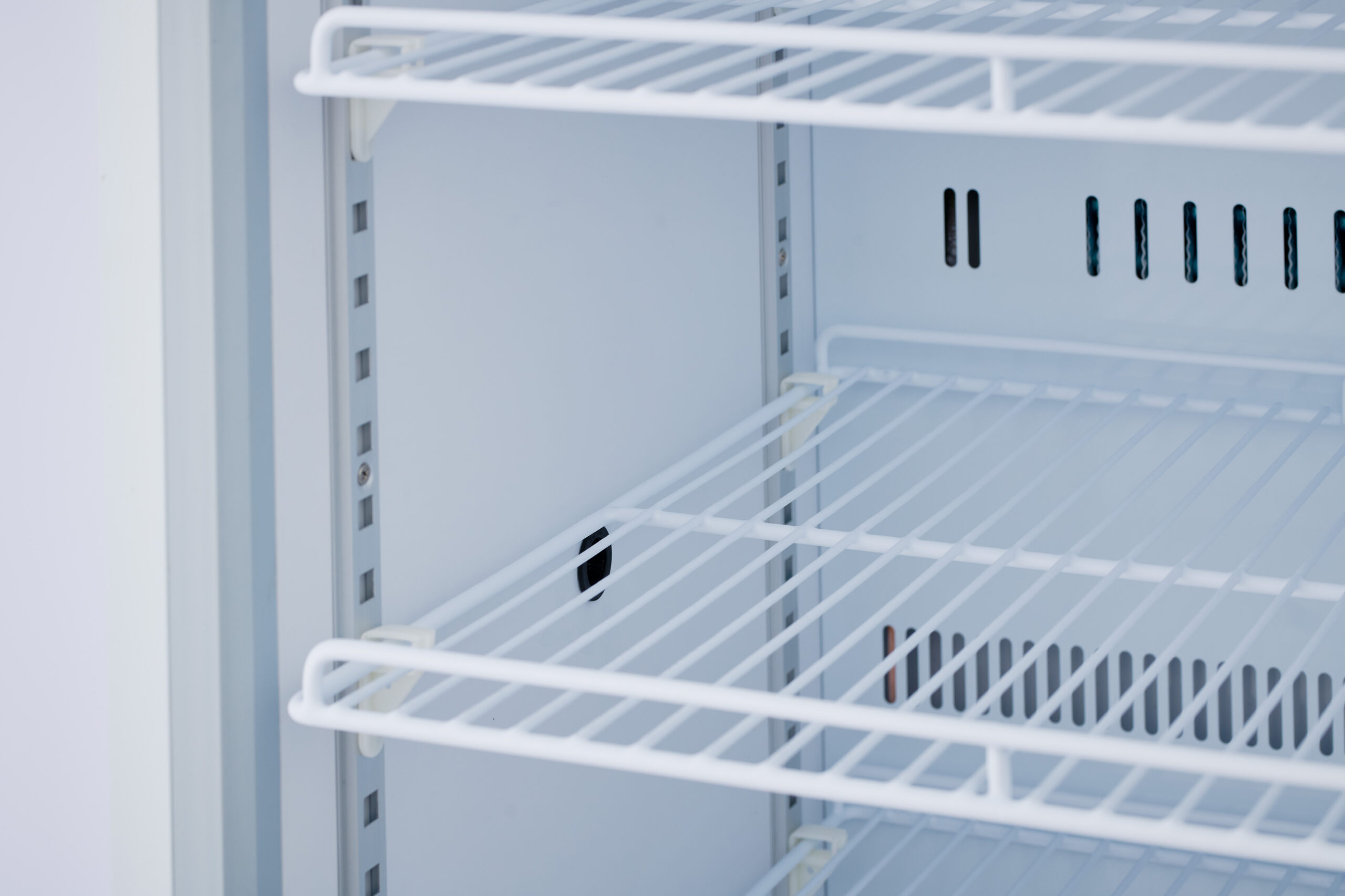 Pinnacle LabPLUS Refrigerator 400L - Image 5