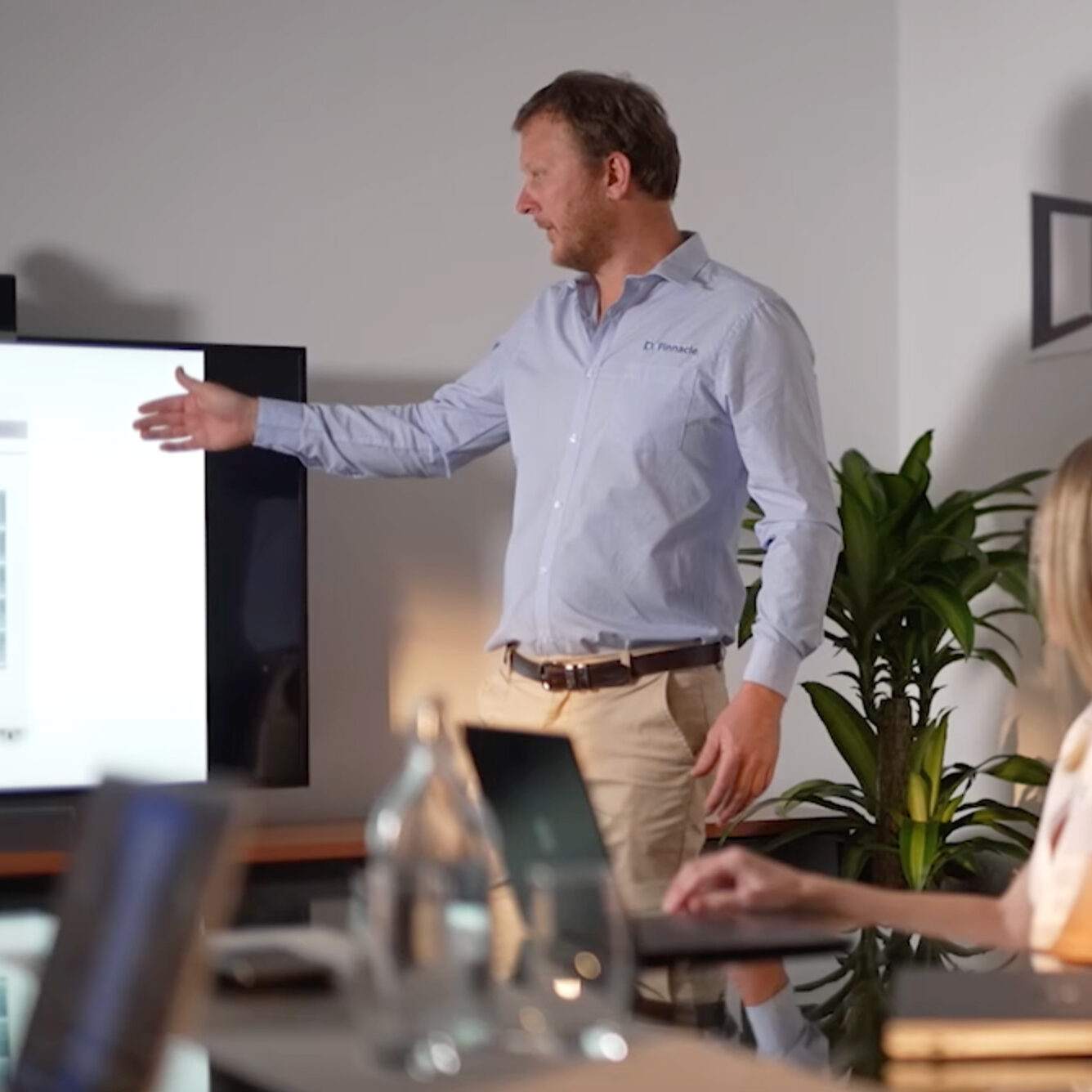 Pinnacle-Board-Room-Meeting